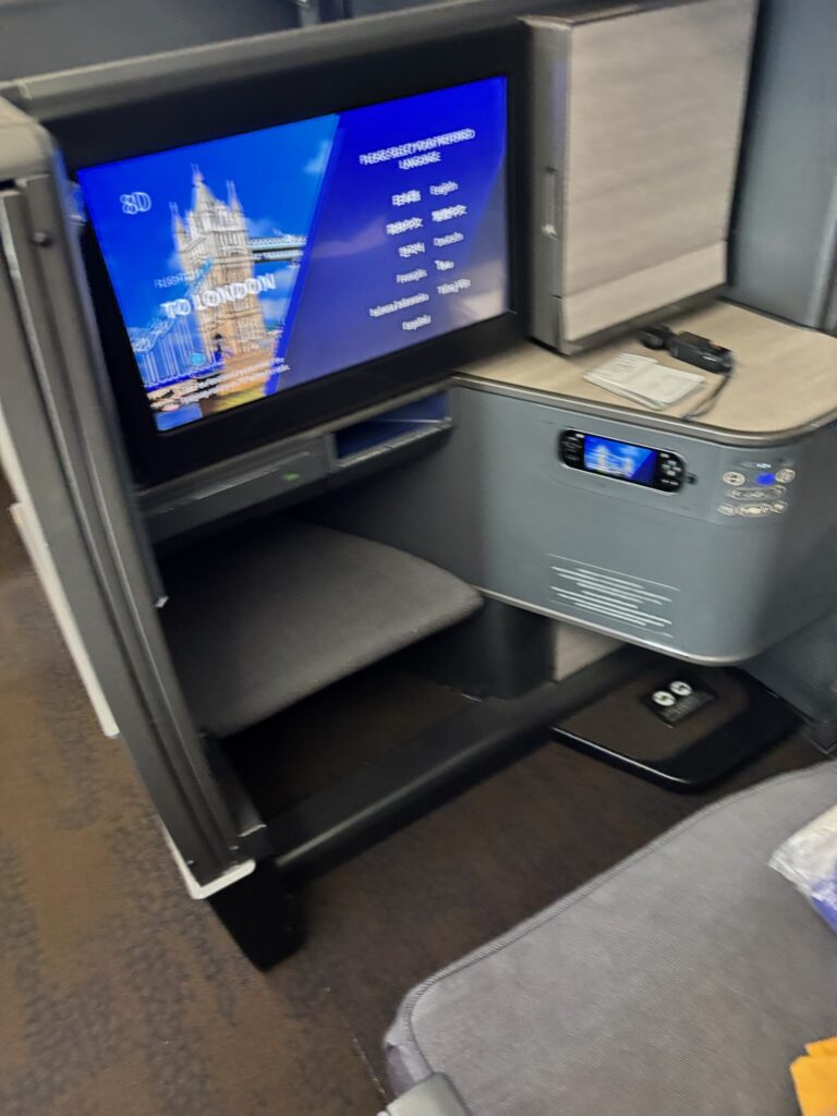 ANA国際線ビジネスクラス THE Roomの個室型シート